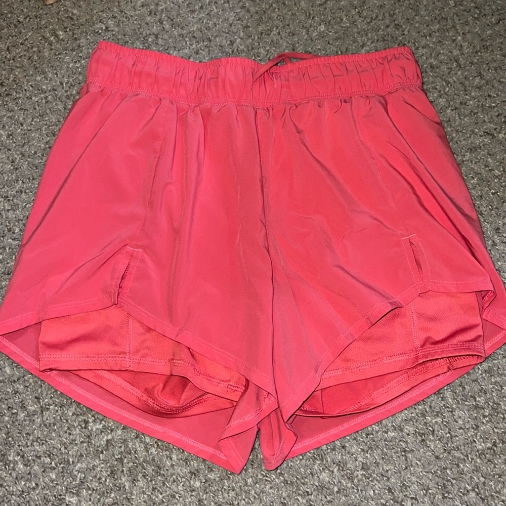 AVIA active shorts
